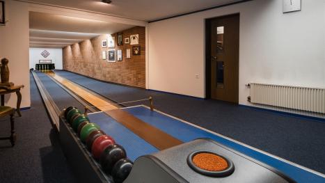 Photo of the bowling alley seen from the table.
